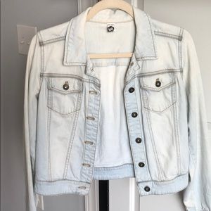 BP light wash denim jean jacket